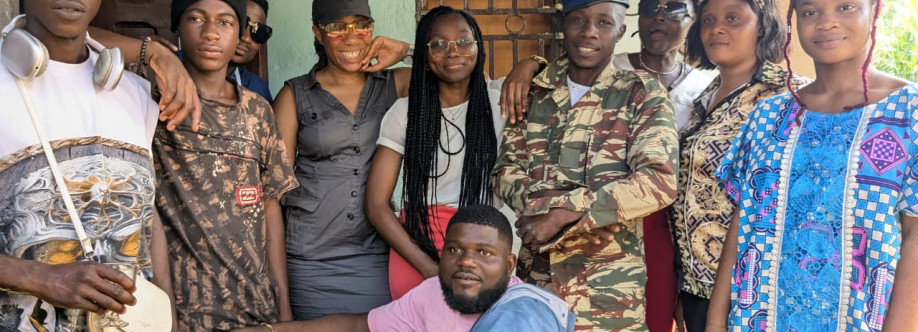 LES DÉRANGEURS DU 237 Cover Image