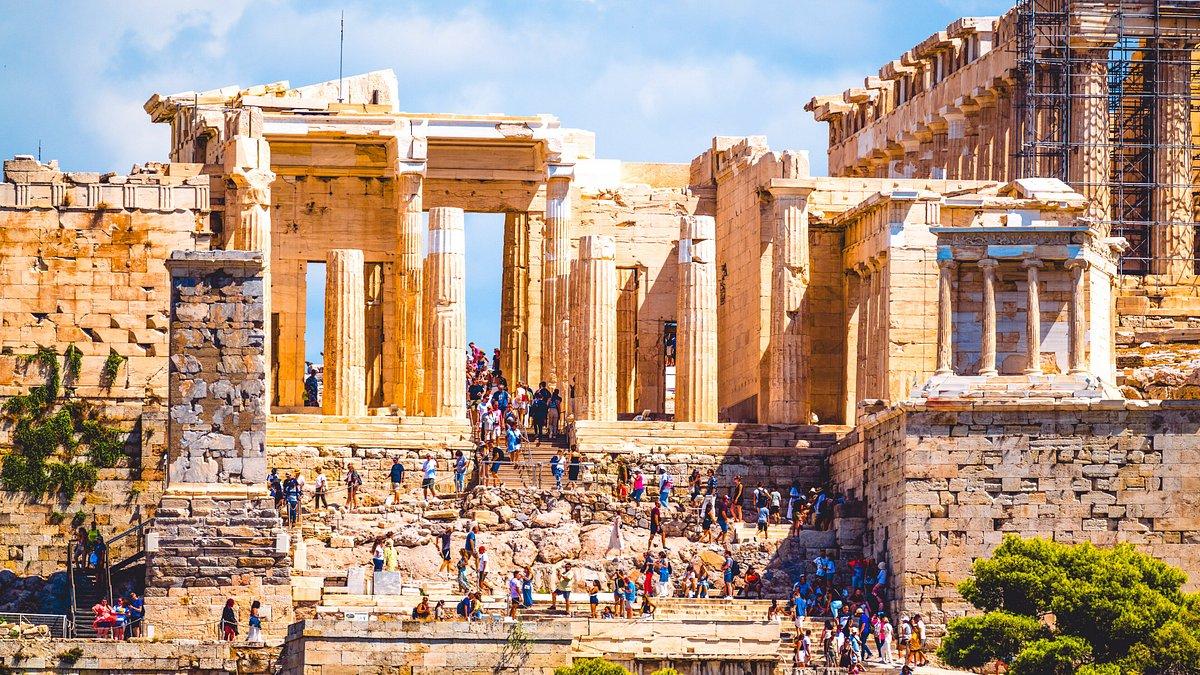 Hidden Gardens Near the Best Places to Visit in Athens Greece