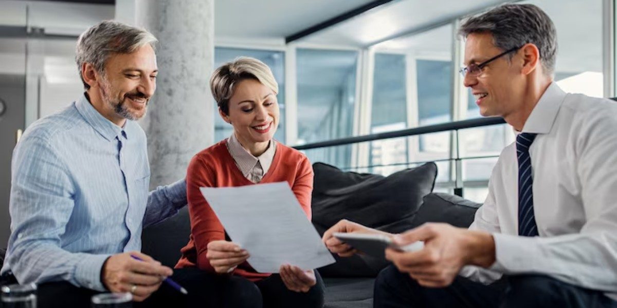 How Insurance Brokers Help You Find Better Coverage for Less Money
